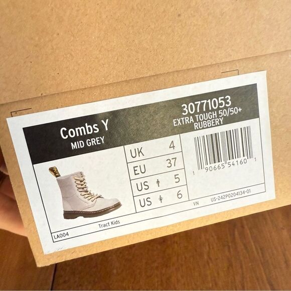 Dr. Martens Airware Combs Extra Tough Poly Boots Gray W6 M5 (EU 37) Doc Adaptive - Picture 15 of 15